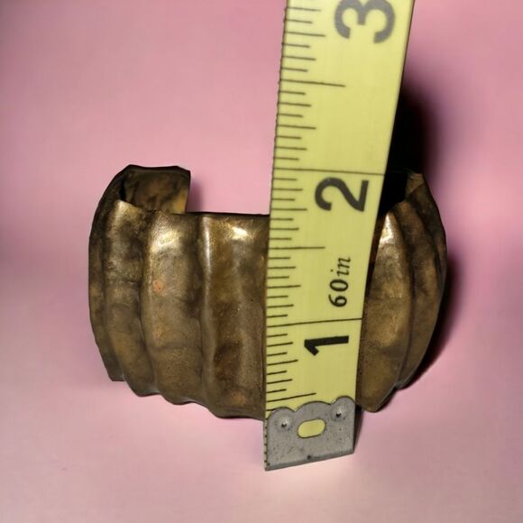 Crinkle Cut Copper Colored Cuff Adjustable - Picture 4 of 4
